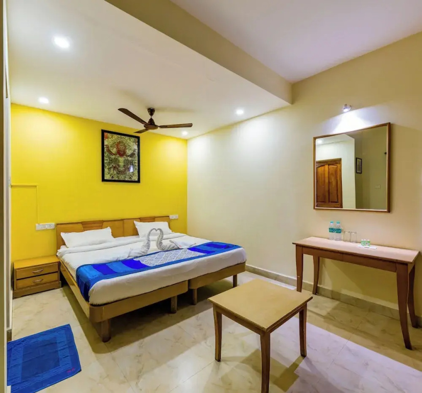 Standard Double room with balcony full double bed