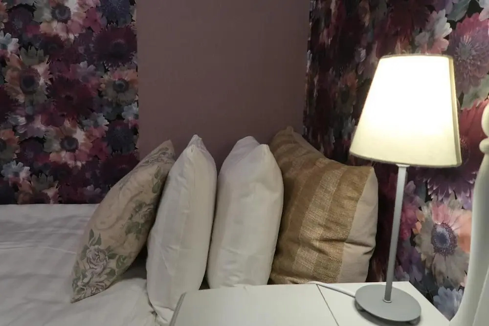 "room in Guest Room - Hotel Tre små rum - Double Room With Shared Bathroom"