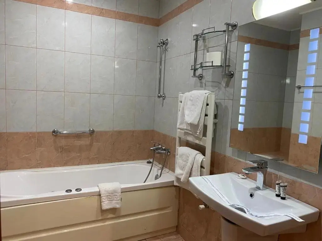 Standard Double room with balcony full double bed