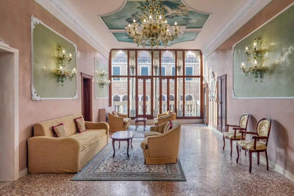 Hotel photo 43