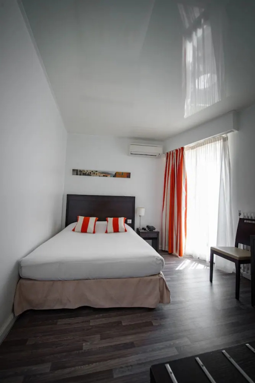 Hôtel Comté de Nice - Chambres