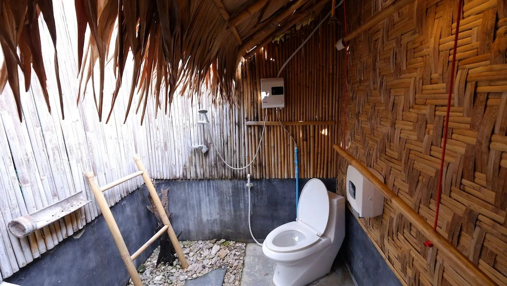 Двухместное бунгало рядом с пляжем двуспальная кровать в Satun Dive Resort