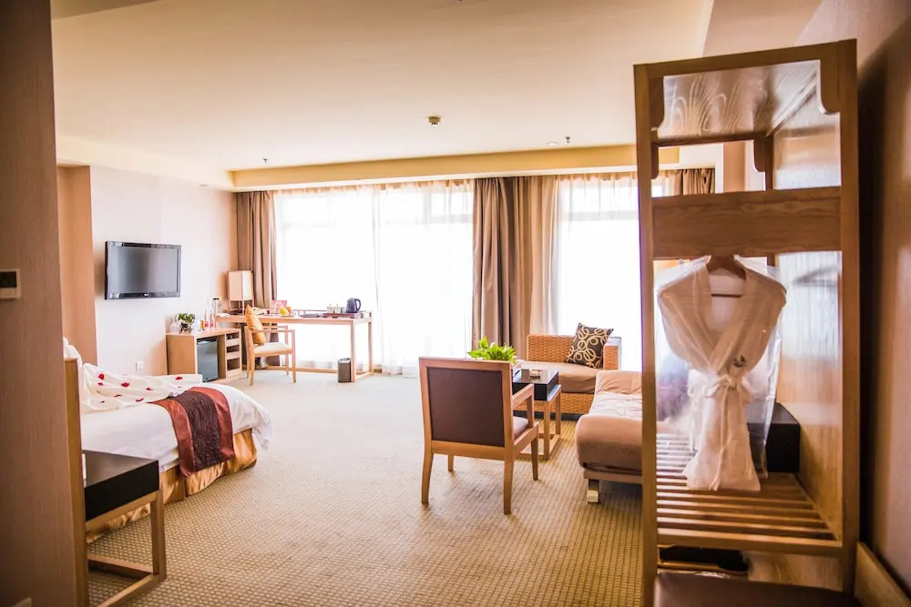 Grand room