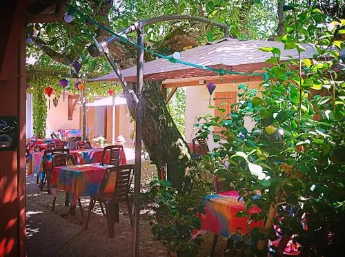 Les Vieilles Pierres