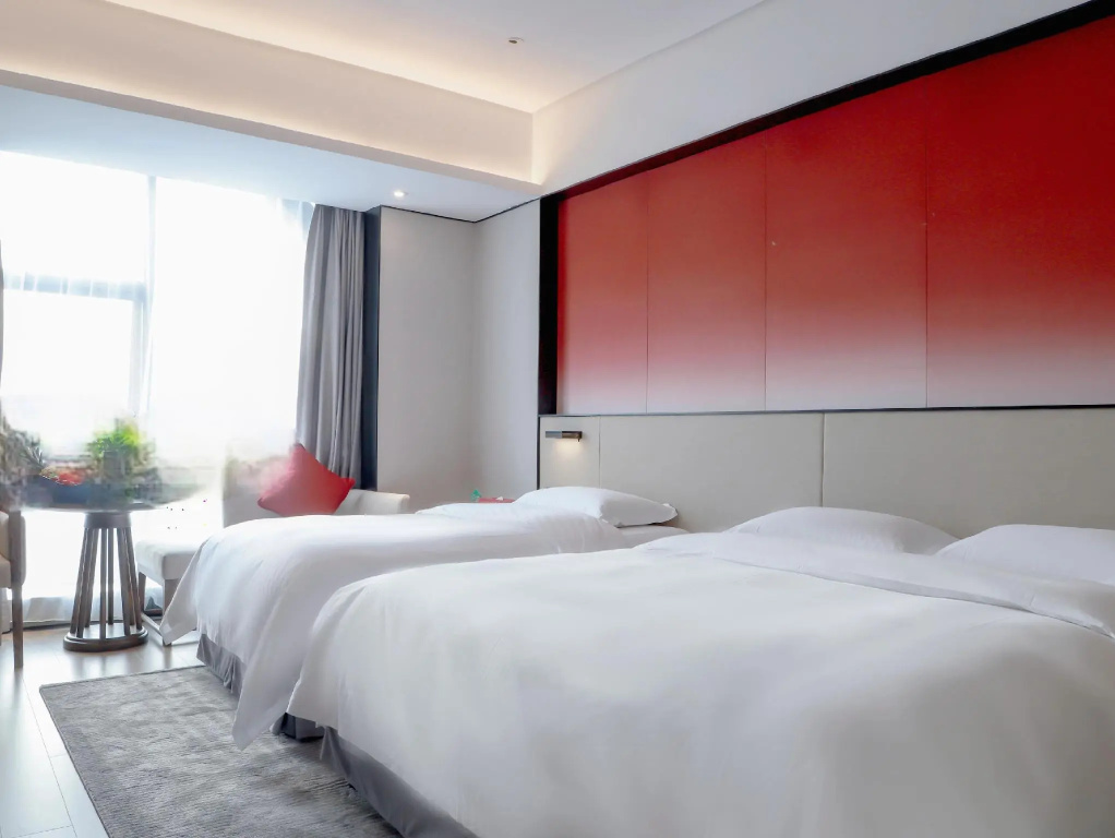 Rezen Hotel Aoyue in Dongfang