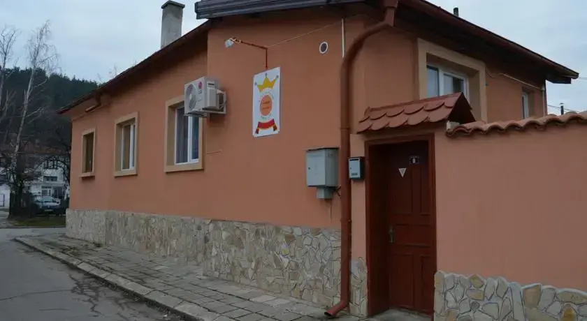 Tainov House