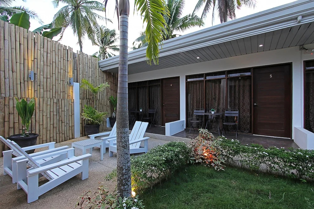 Standard Double room with garden view (full double bed)