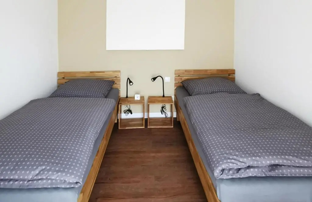2 Bedrooms Apartment