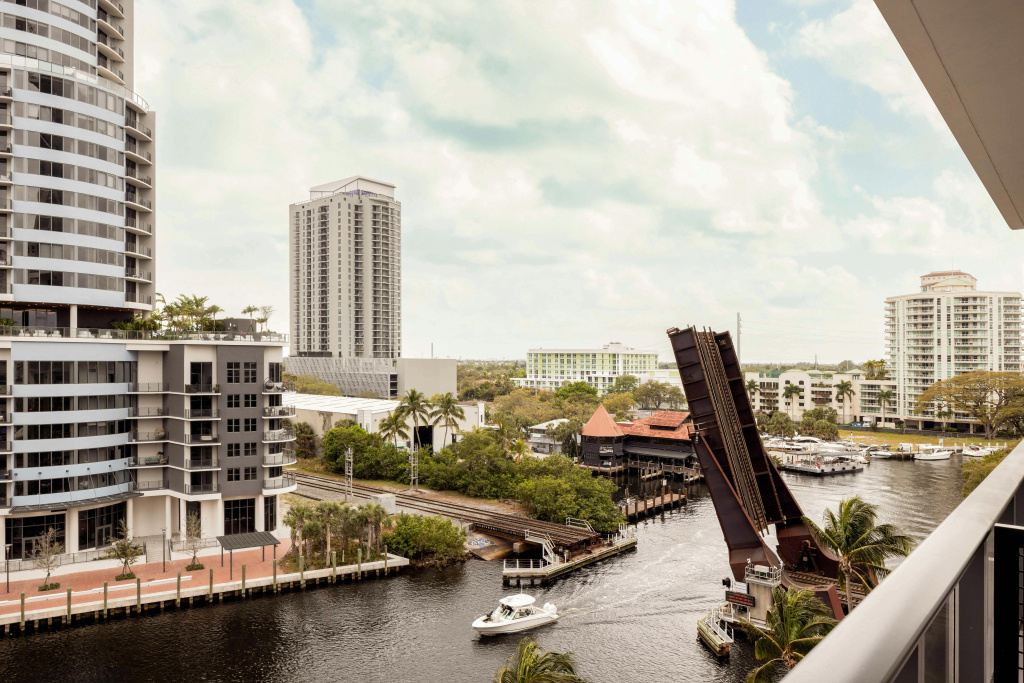 Flow Hotel Fort Lauderdale