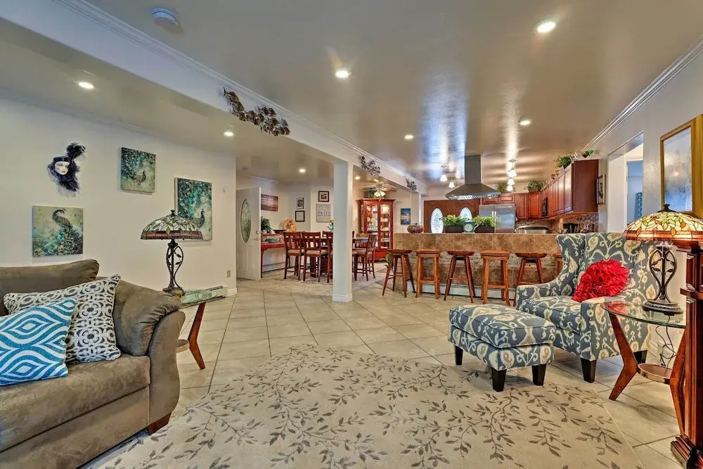 Expansive Getaway ~ 2 Miles to Mendenhall Glacier! — фото 3