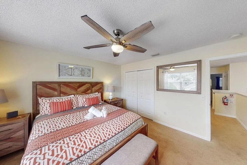 William's Lake Berkley Resort Vacation Home 5 Bedroom Home by Redawning