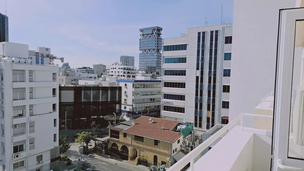 104 NIC - 501 Stay Cosmo City Suite