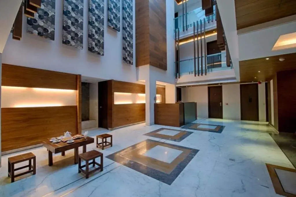 Stately Suites NH 8 - Général