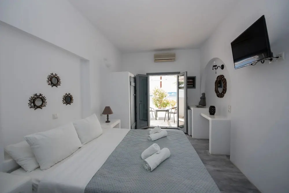 Superior Double room (full double bed)