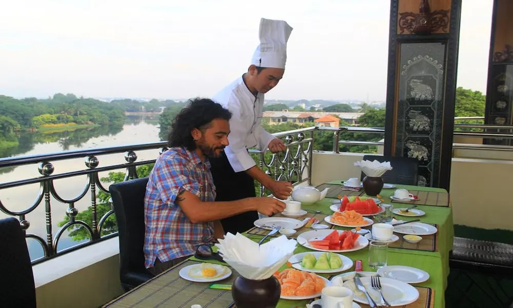 Mandalay Kandawgyi Inn - Général