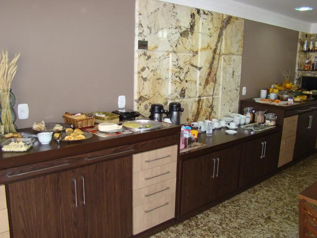 Food & Beverage