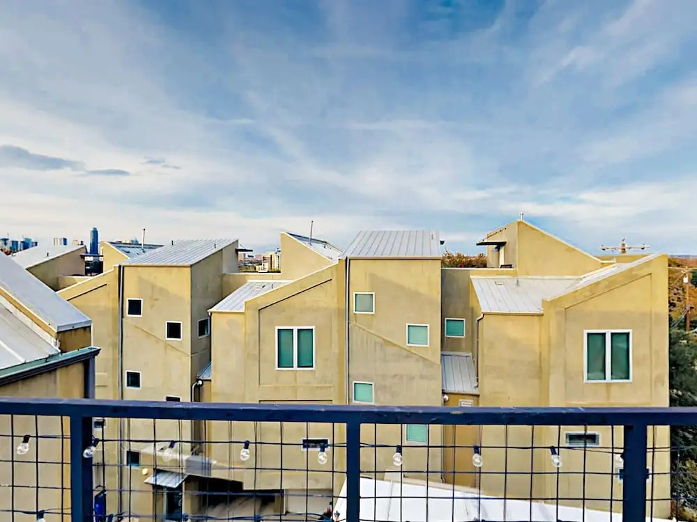1500 Summit St Townhouse Unit 7