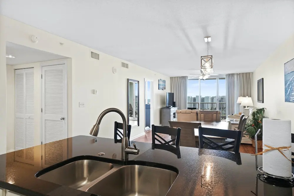 Terrace at Pelican Beach Resort by Panhandle Getaways - Chambres