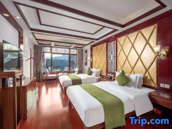 Standard room with courtyard view