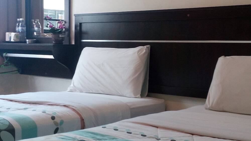 Hong Kong Hotel