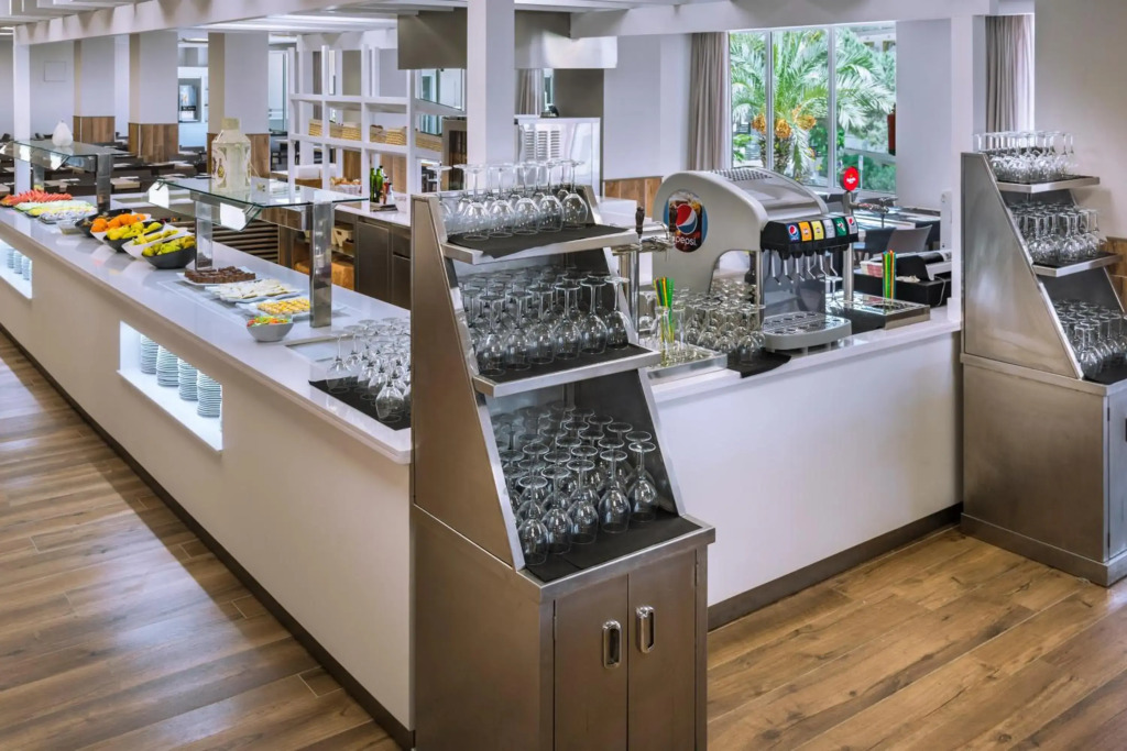 Hotel Oasis Park Splash photo 12