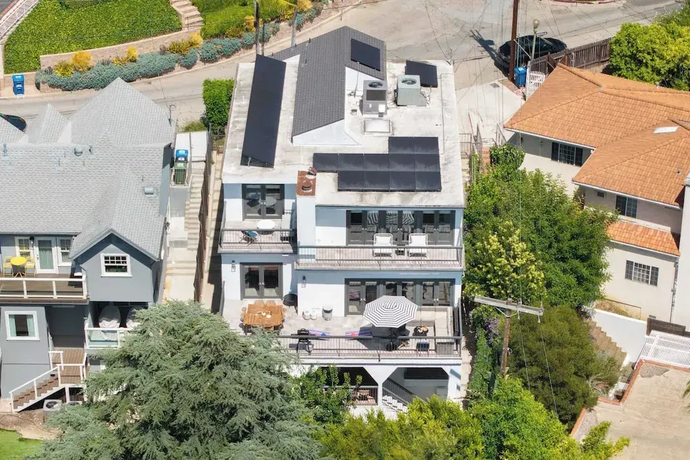6bdr Modern Oasis w/ Game Room, Outdoor Living & Views! Edendale by Avantstay