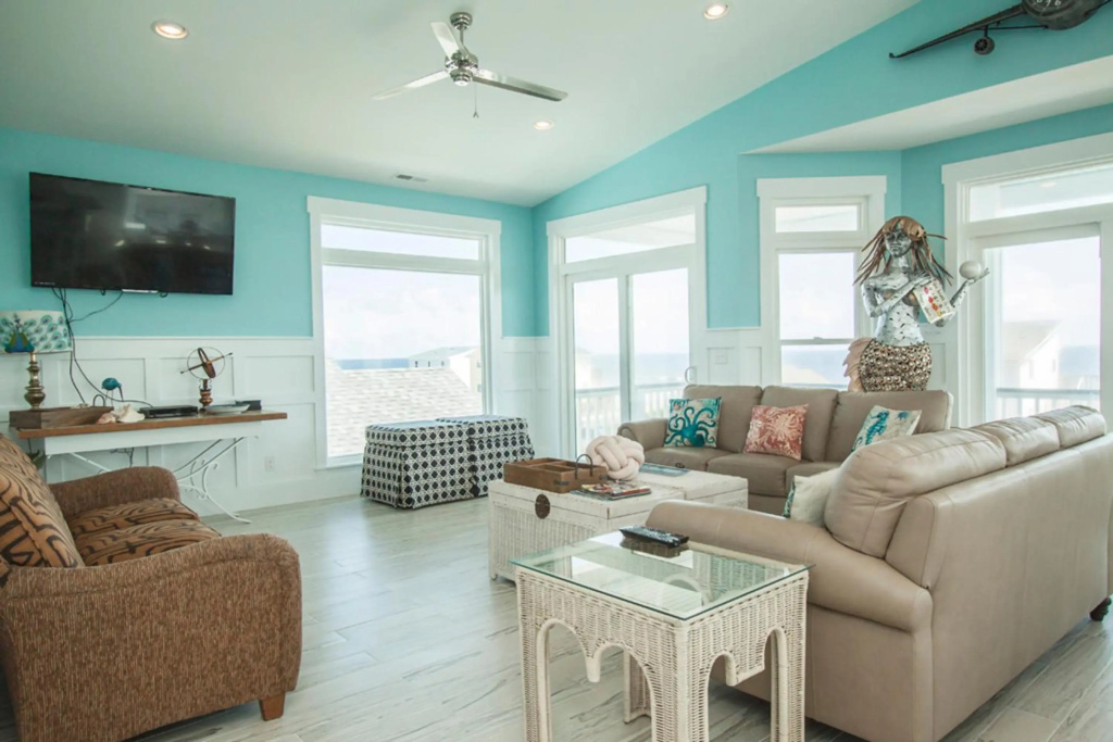 Conch Out by Oak Island Accommodations