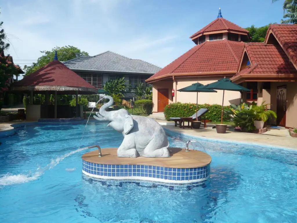 2 Bedrooms Villa