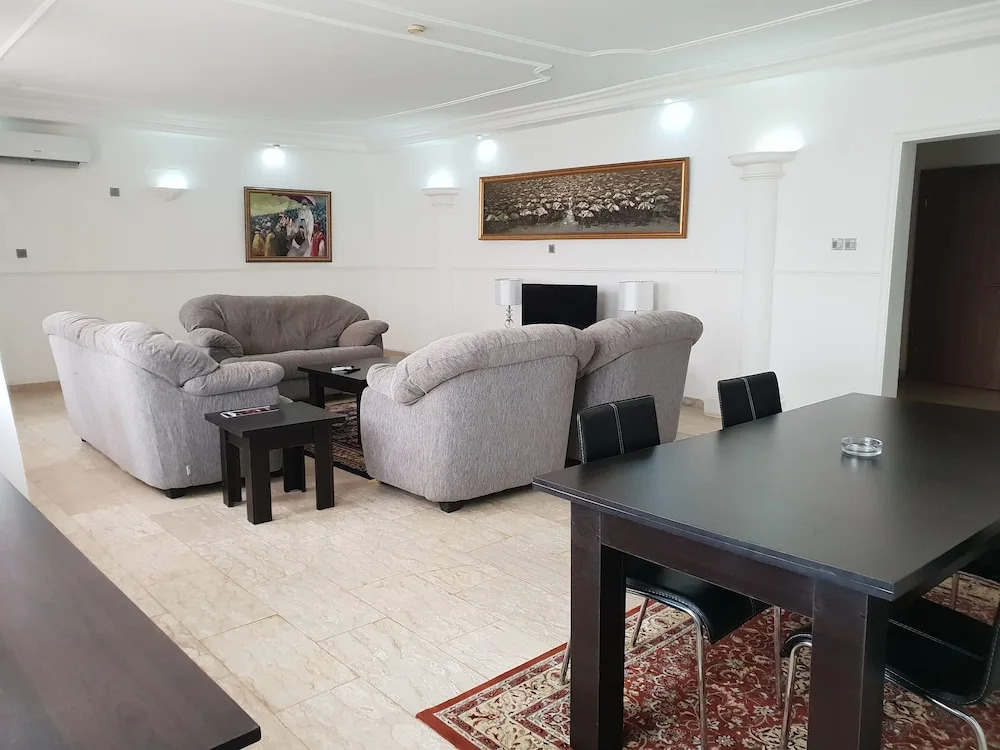 Serendib Hotel and Apartments - фото 12