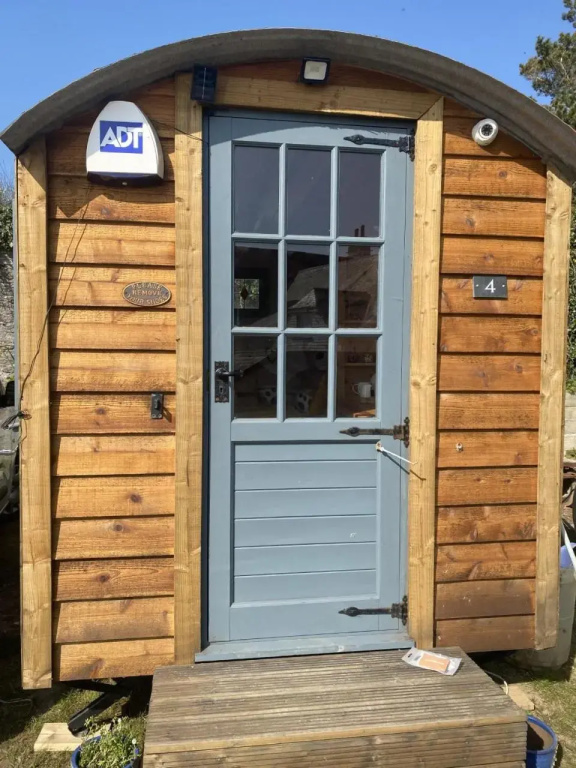 Shepherd's Hut at St Anne's - Costal Location