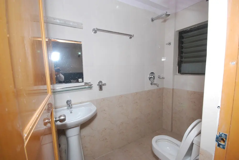 Deluxe Double room with balcony (full double bed)
