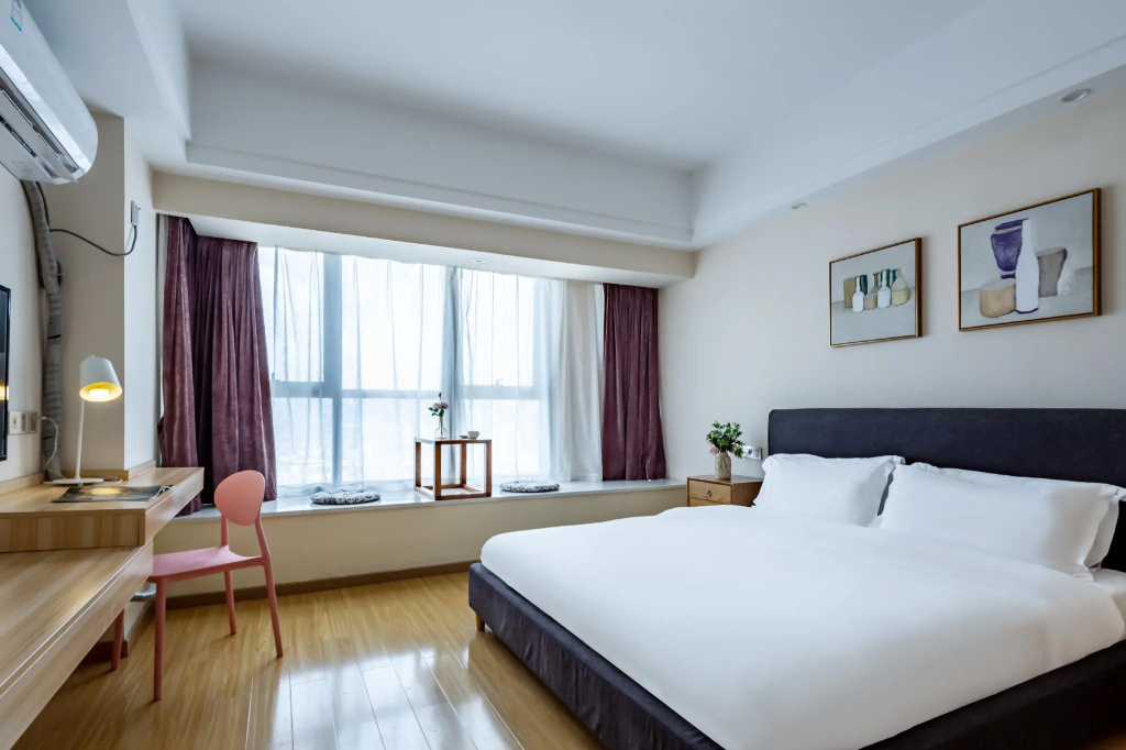 Superior Double room with river view (full double bed)