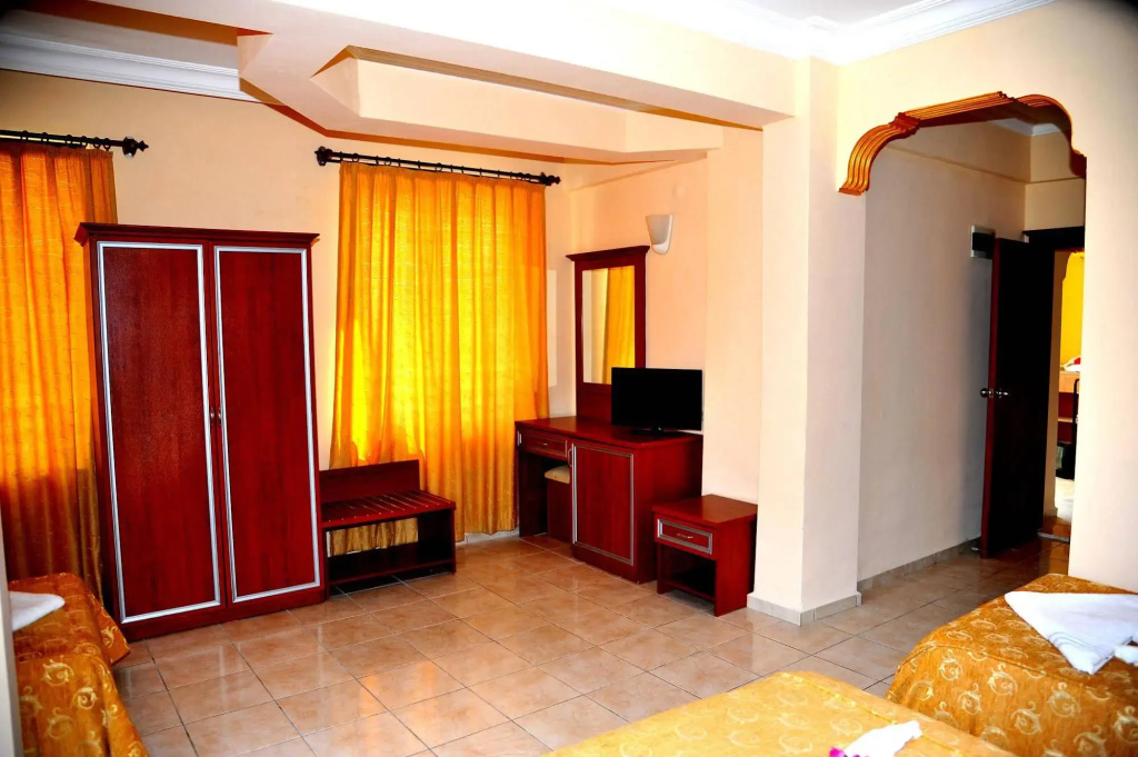 Hotel photo 13