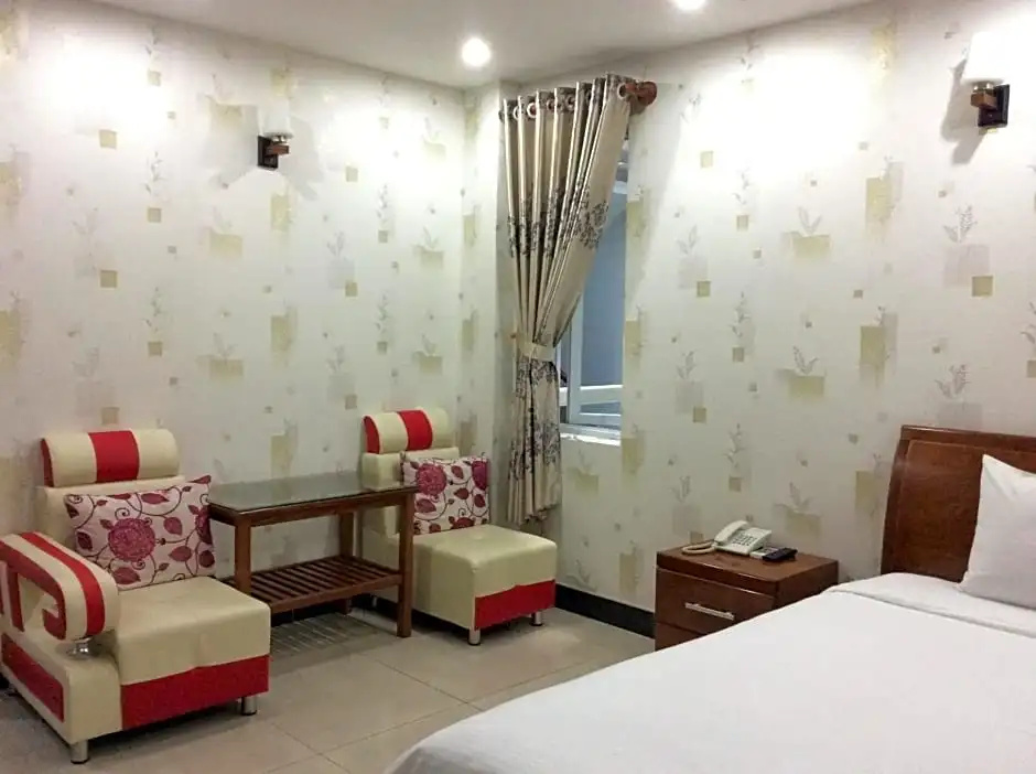Deluxe Double room (full double bed)