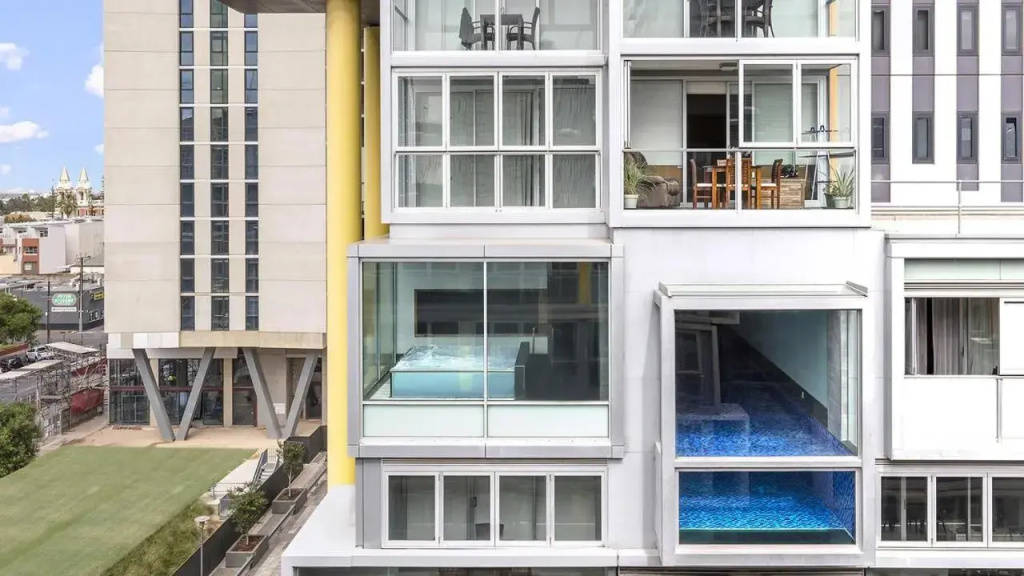 Hi 5 Stars Luxury Adelaide City Apartment
