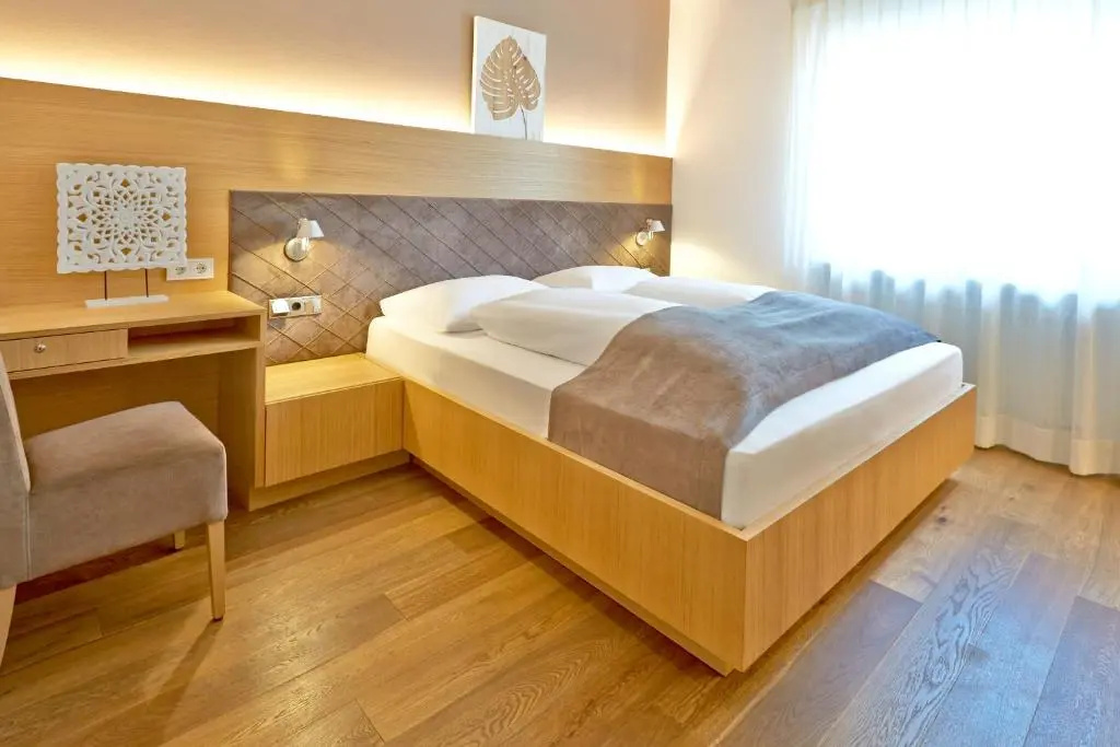 Standard Double room (full double bed)