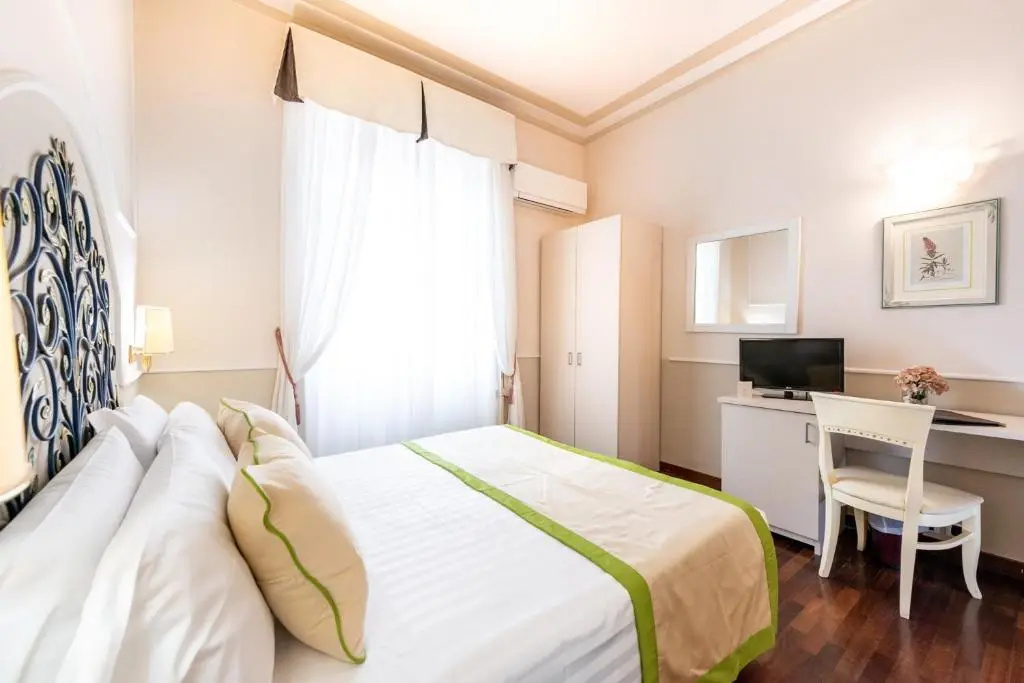 Hotel Jolanda - Chambres