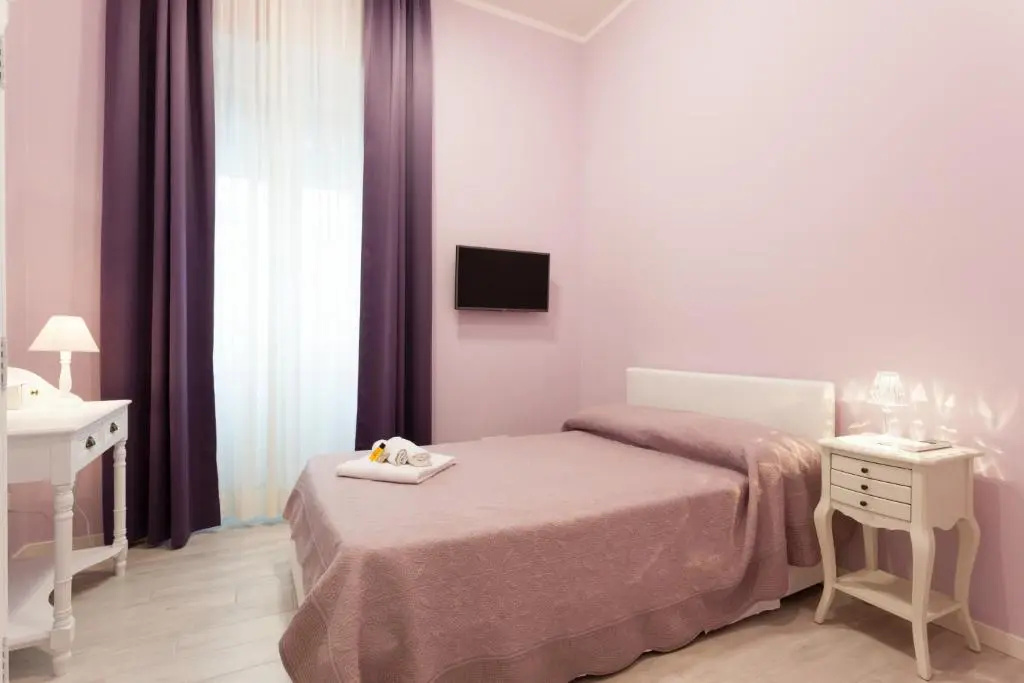 Home Holidays Rome - 3 deluxe apartments in Vatican area