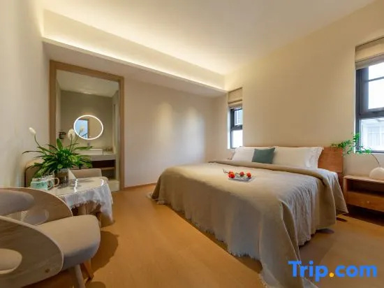 Standard Double room with garden view (full double bed)