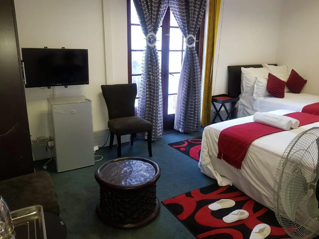 Deluxe Family room