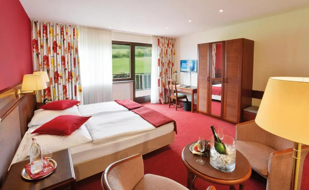 Sauerland Alpin Hotel - Chambres