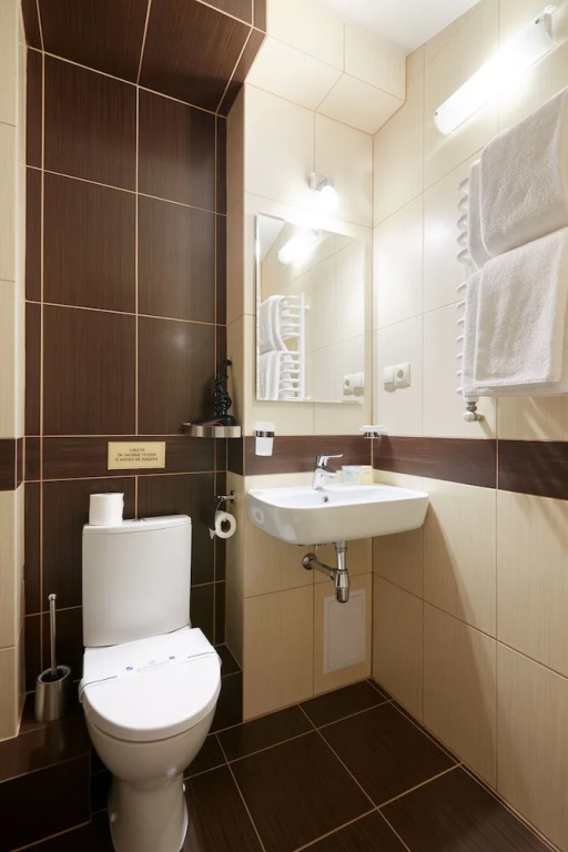 Standard Double room with balcony (full double bed)