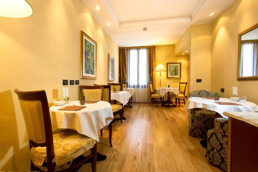 Hotel photo 19