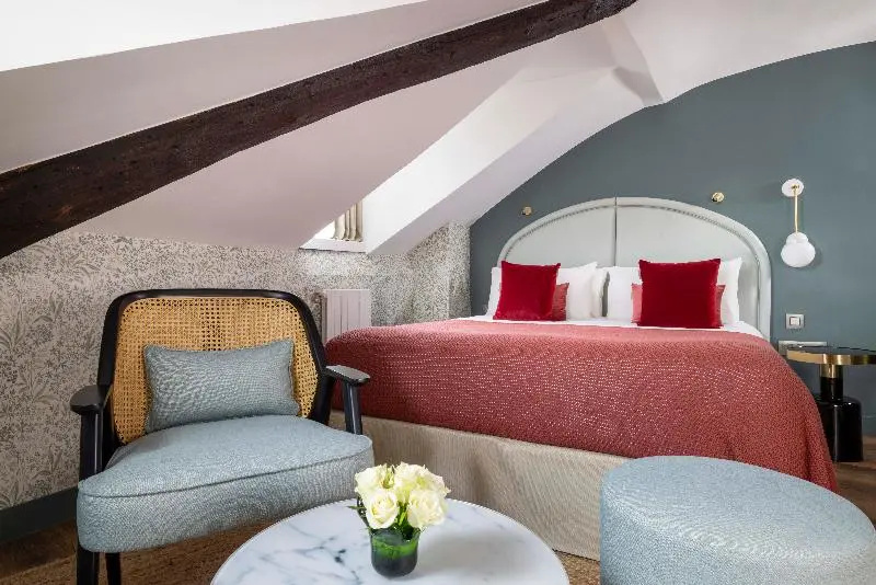 Standard Junior Suite
