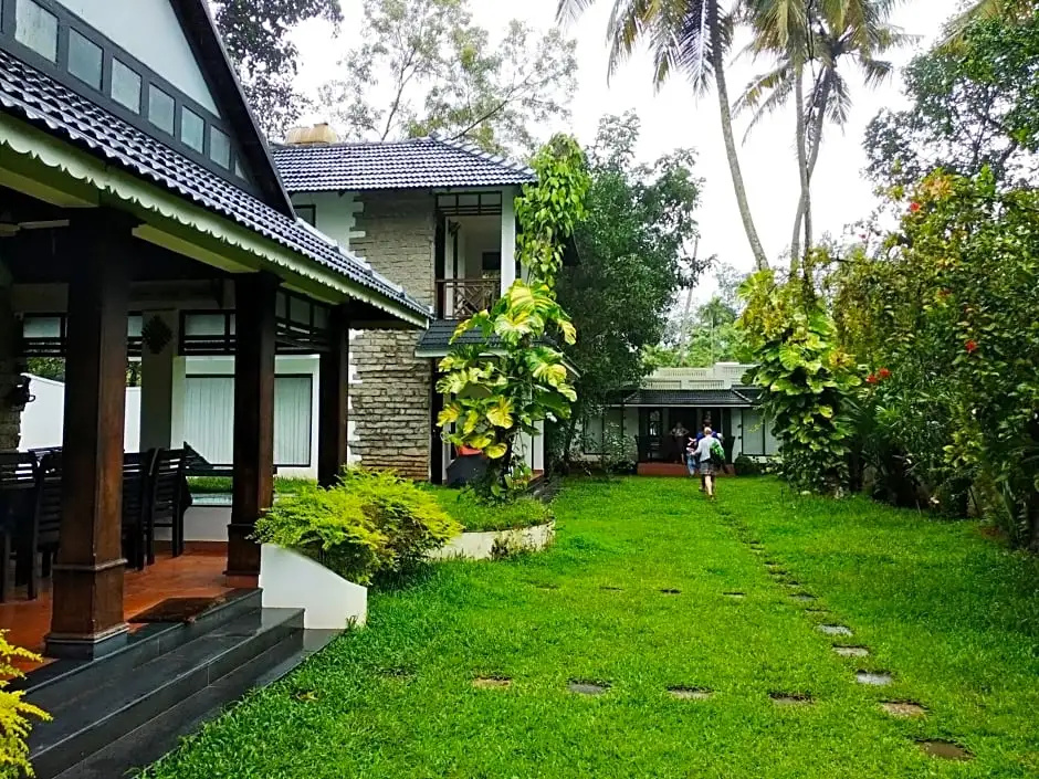 Mayas Beach House - Boutique Serviced Villa - Chambres