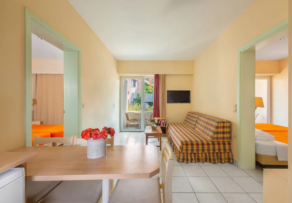 2 Bedrooms Family Apartment with balcony
