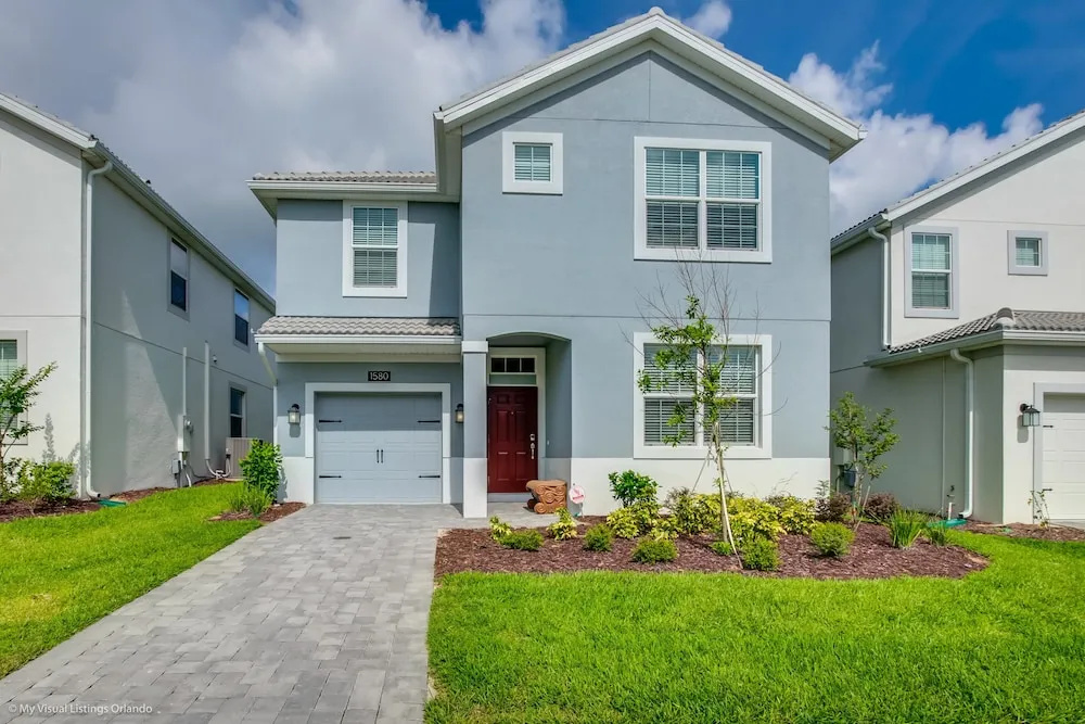 6 Bedroom 5 Bathroom Vacation Home