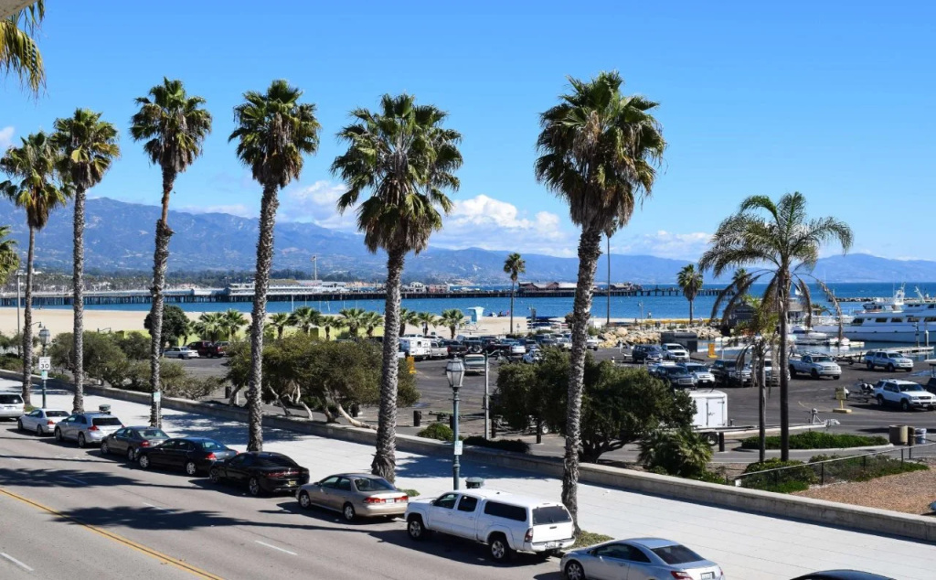 Beach & Waterfront