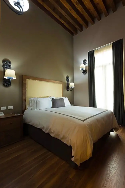 Standard Double room with balcony (full double bed)