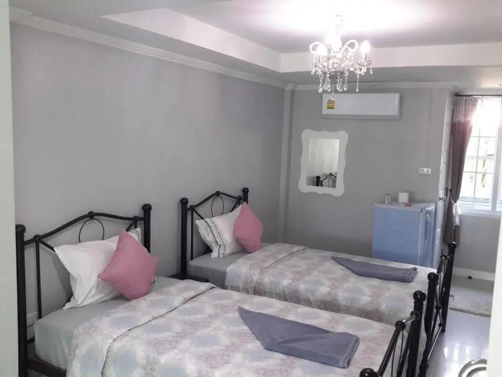 Deluxe Double room (twin beds)